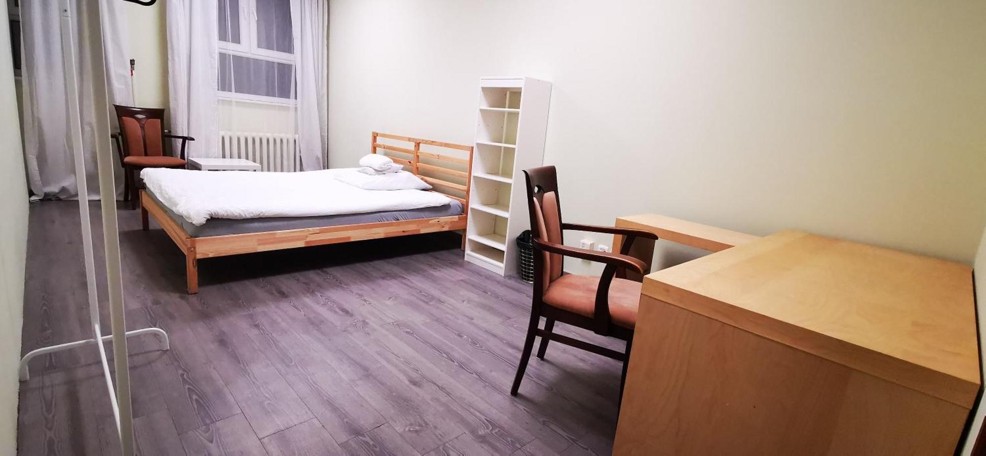 Hostel Powstaniec Wola - Private Rooms Warsawa Bagian luar foto